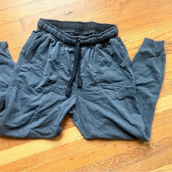 Men’s grey/black sweatpants bundle - Picture 3 of 3